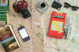 Organizzare un viaggio in Italia — mappe, biglietti e guide di viaggio